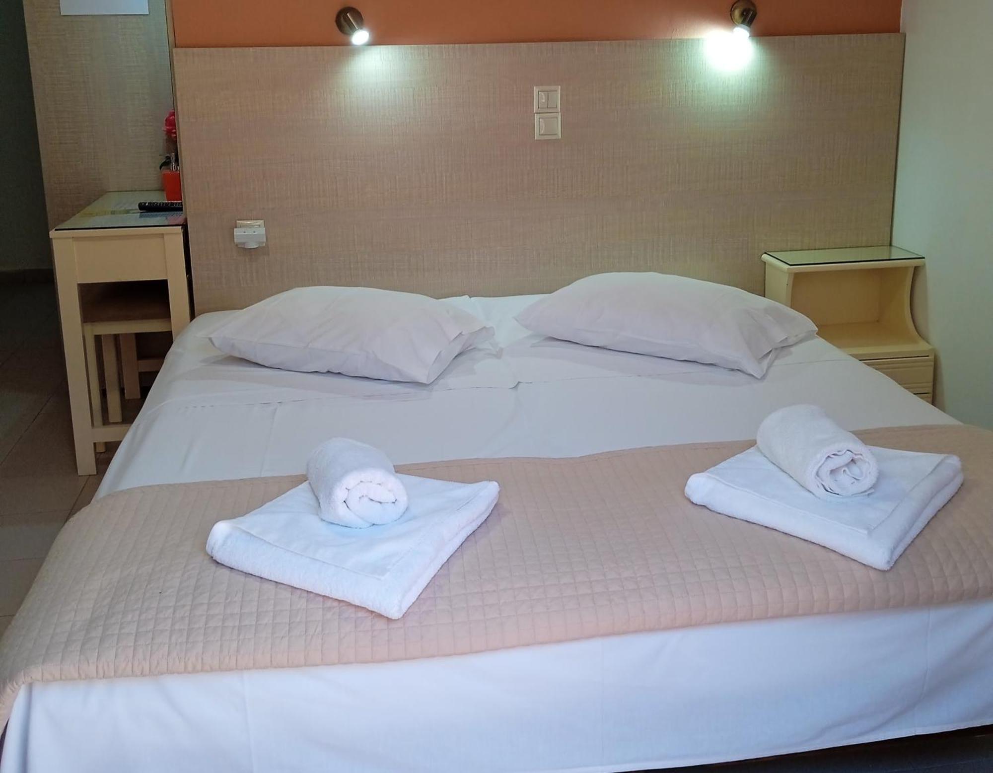 Ilona Apartments Chania Kato Daratso Camera foto